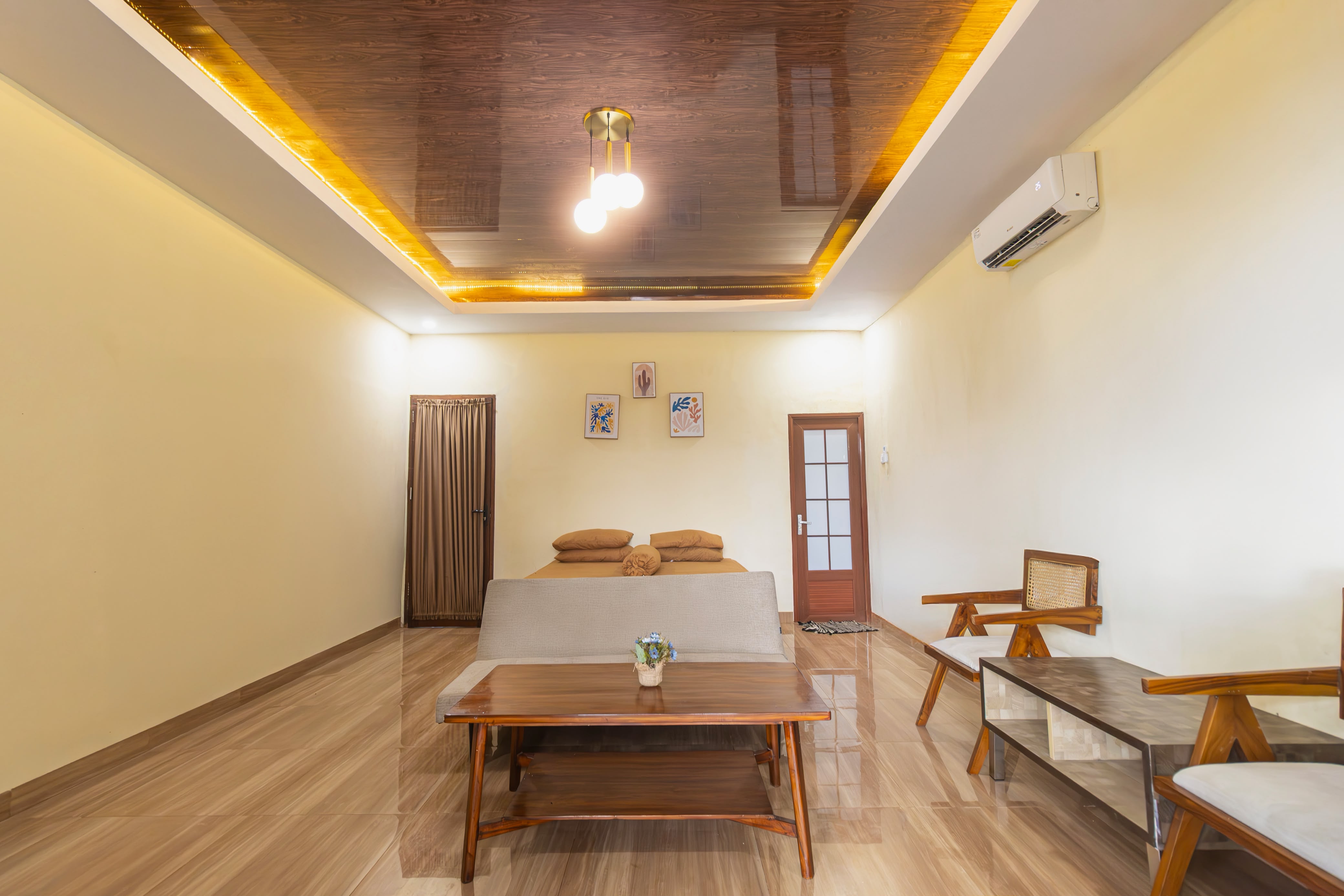 Villa Moana — Sudut 2